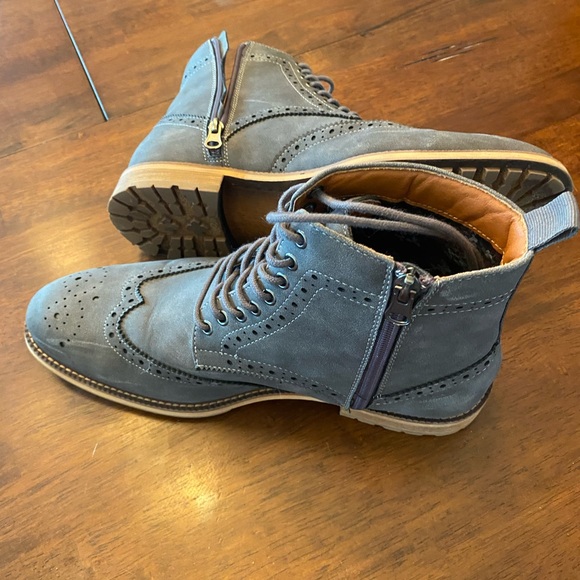 Steve Madden zip and tie boots with wingtip stitching - Picture 2 of 4